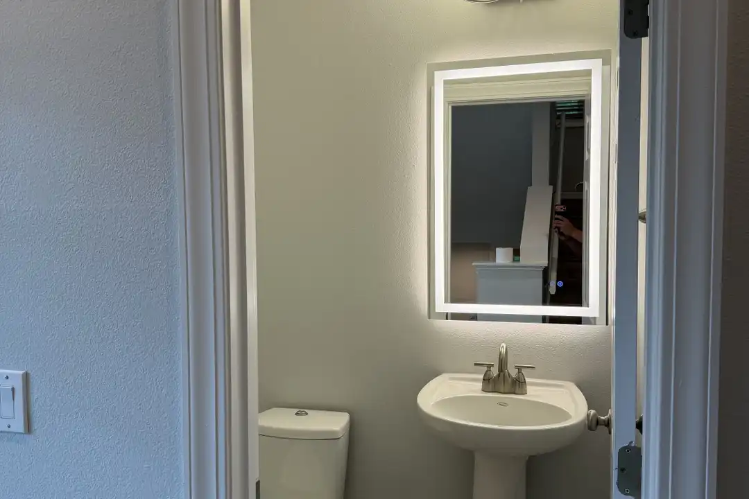 442 S Maple St unit 1 - View 6
