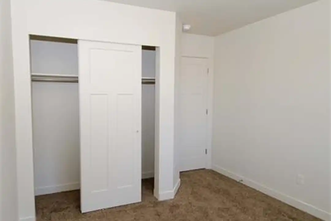 238 N 750 E St - View 3