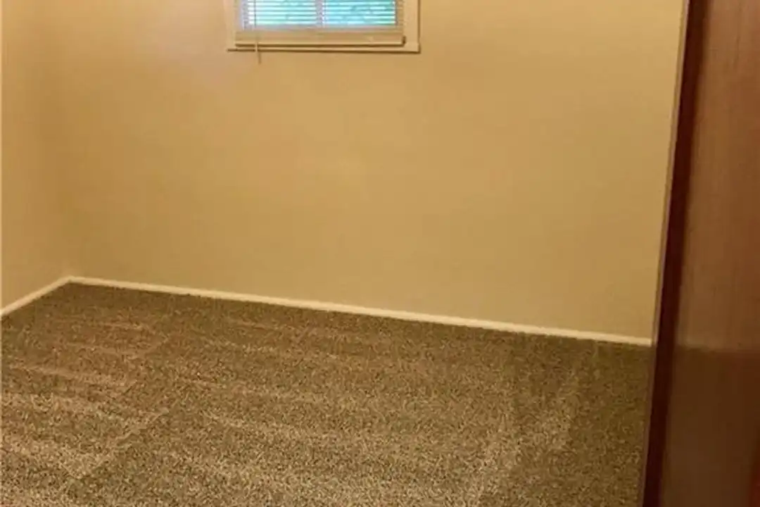 89 Jordan Dr - View 5