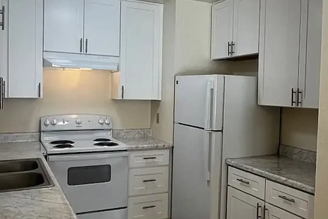 Orange Grove Apartments – photo 1