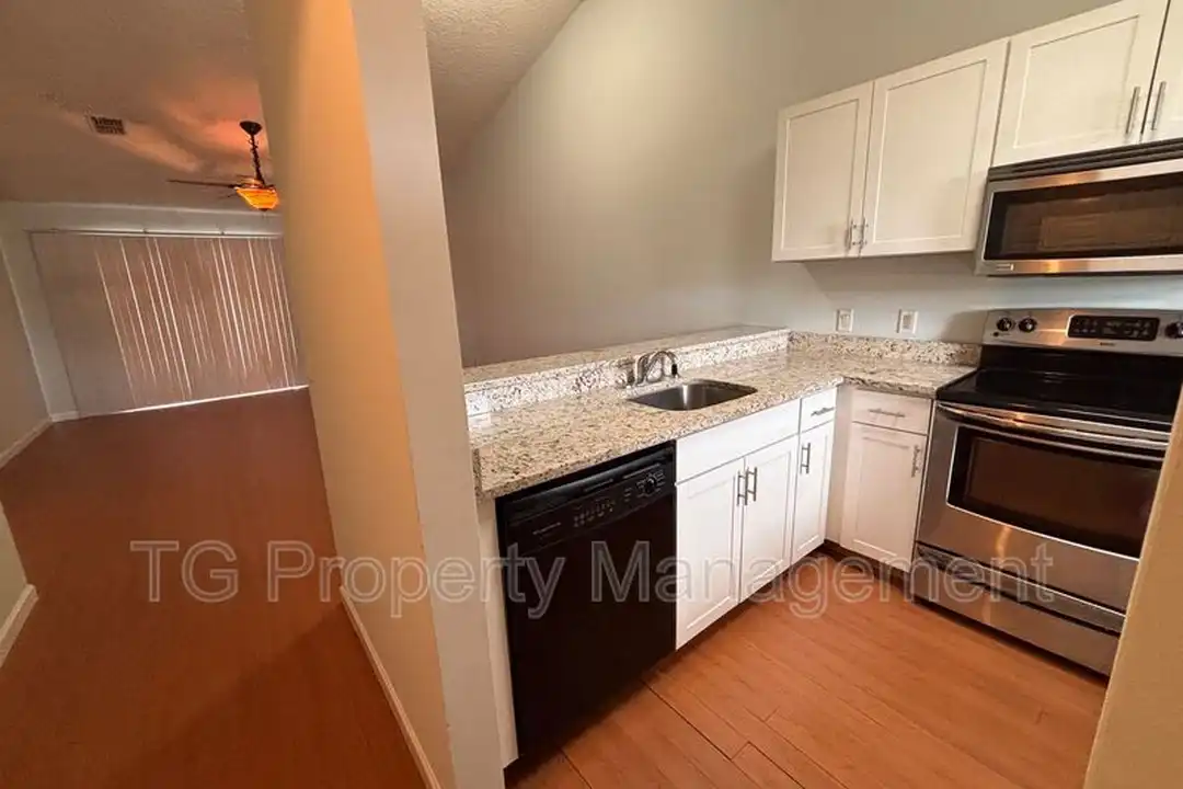 154 Governor St - View 4