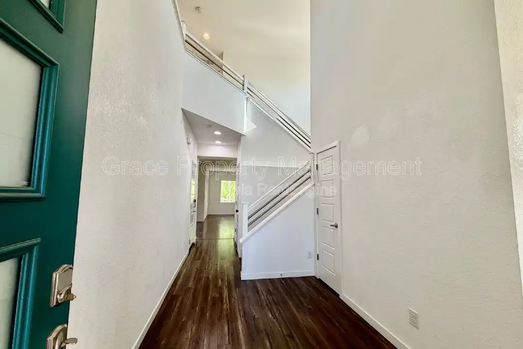 17508 E 111th Pl - View 3