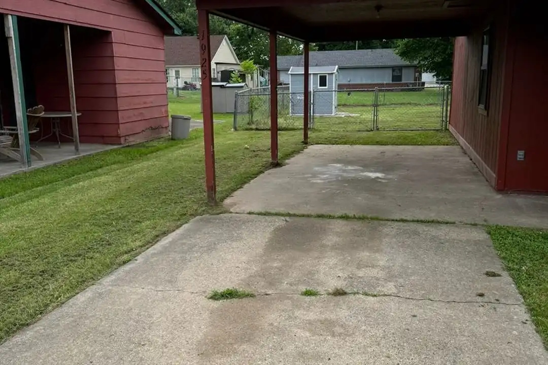 1925 N 35th St - View 4