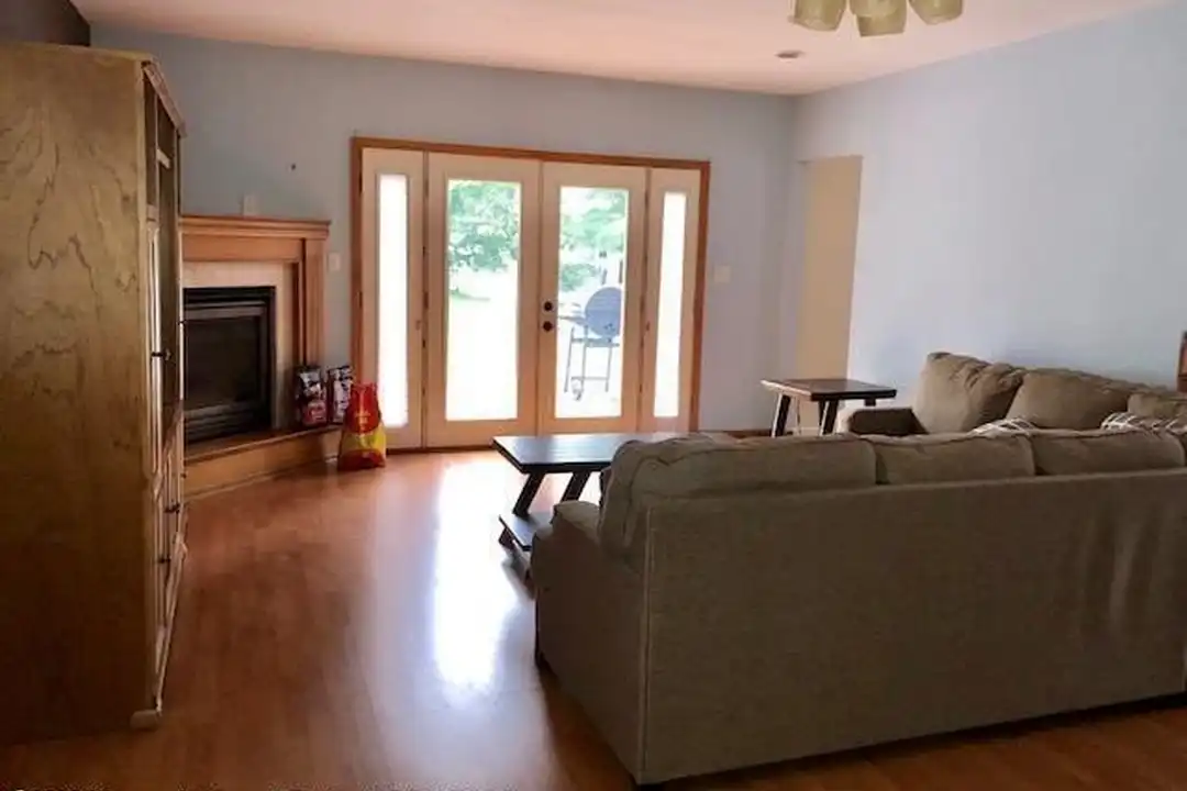 223 Lewis St - View 5