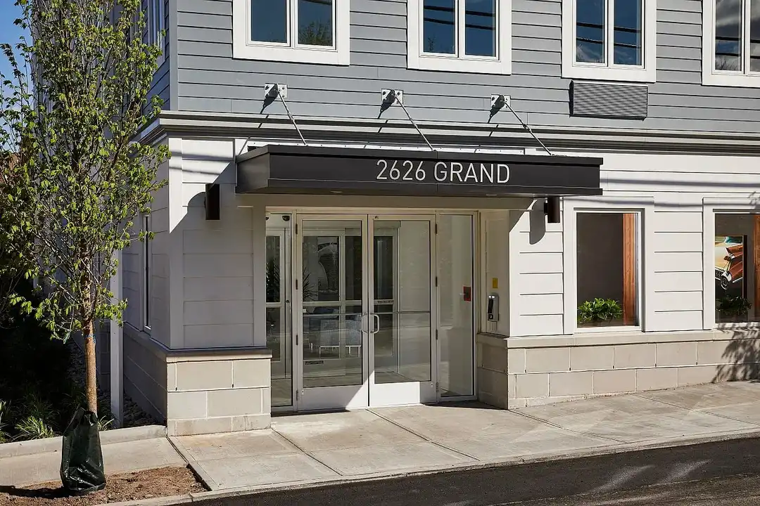Grand27 - View 2