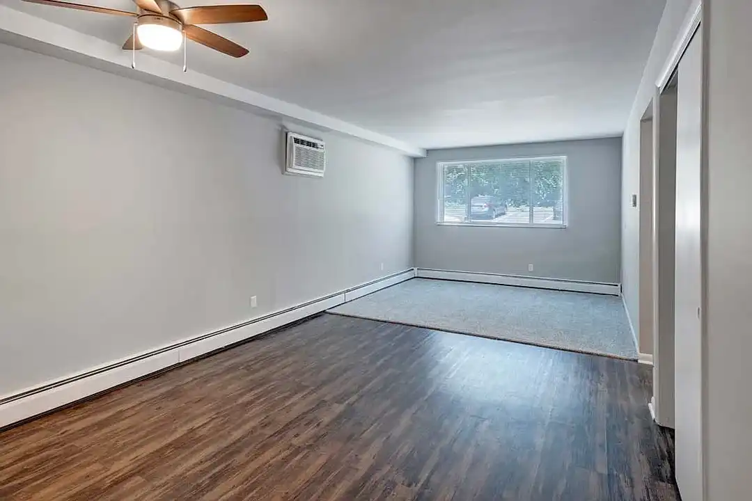 Apartment in Columbus, Franklin County - More