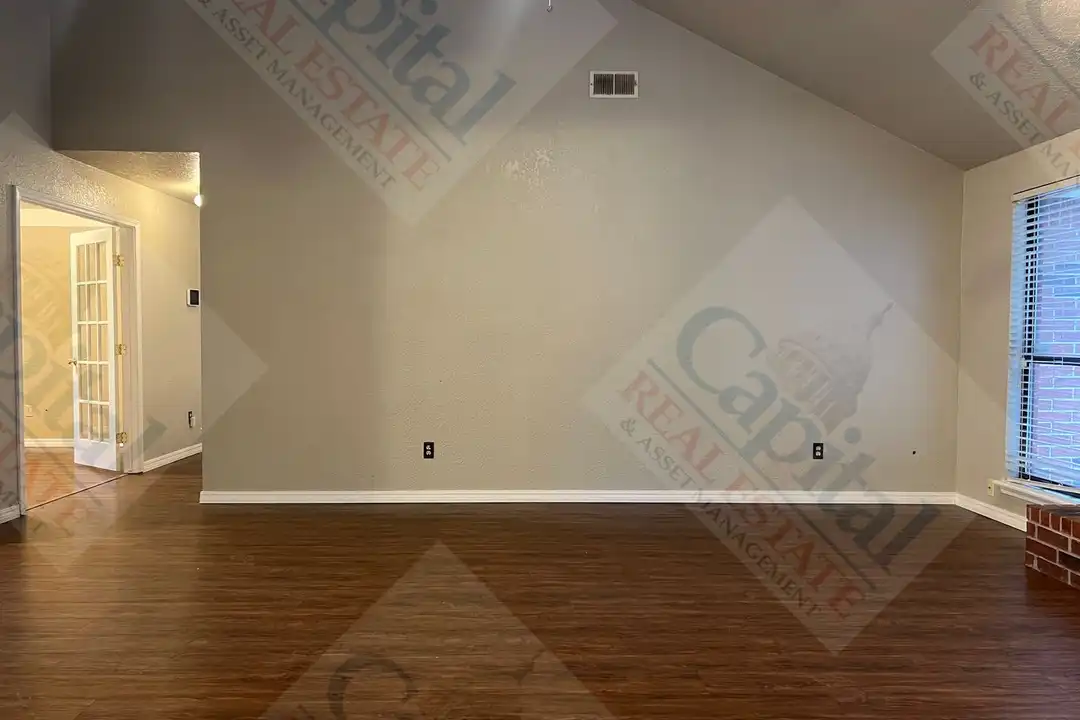 1920 Gerrie St - View 6