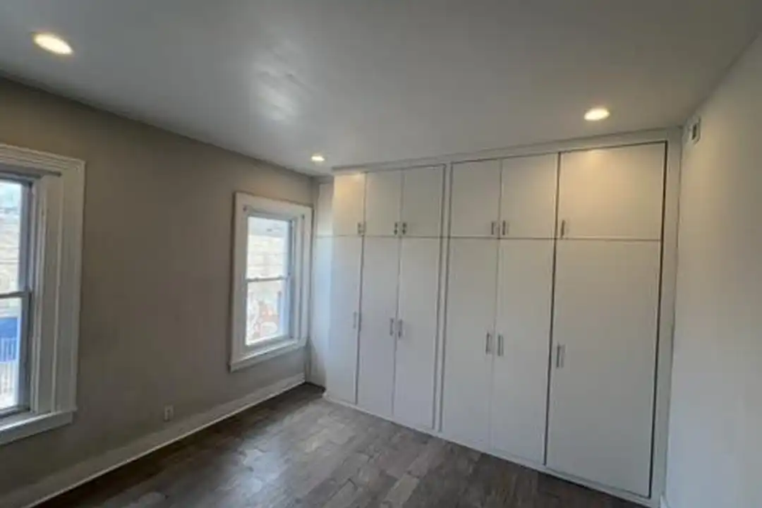 House in Philadelphia - View 2