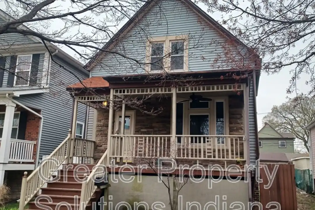 1719 Sheridan Ave – photo 1 of 4