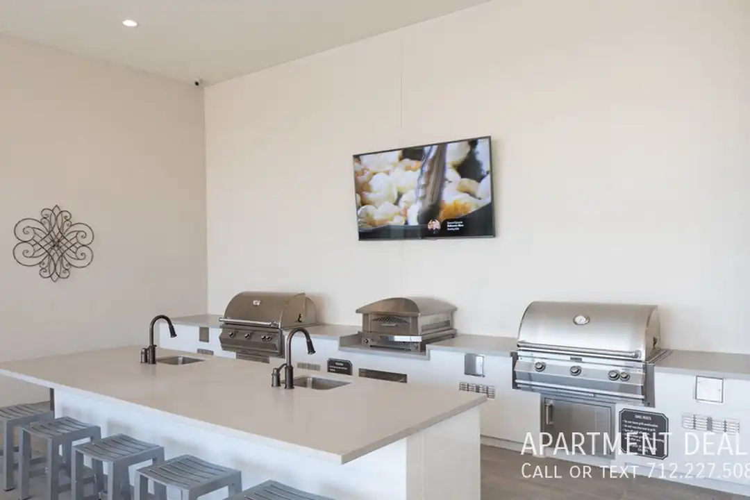 1443 Dorothy St – photo 1