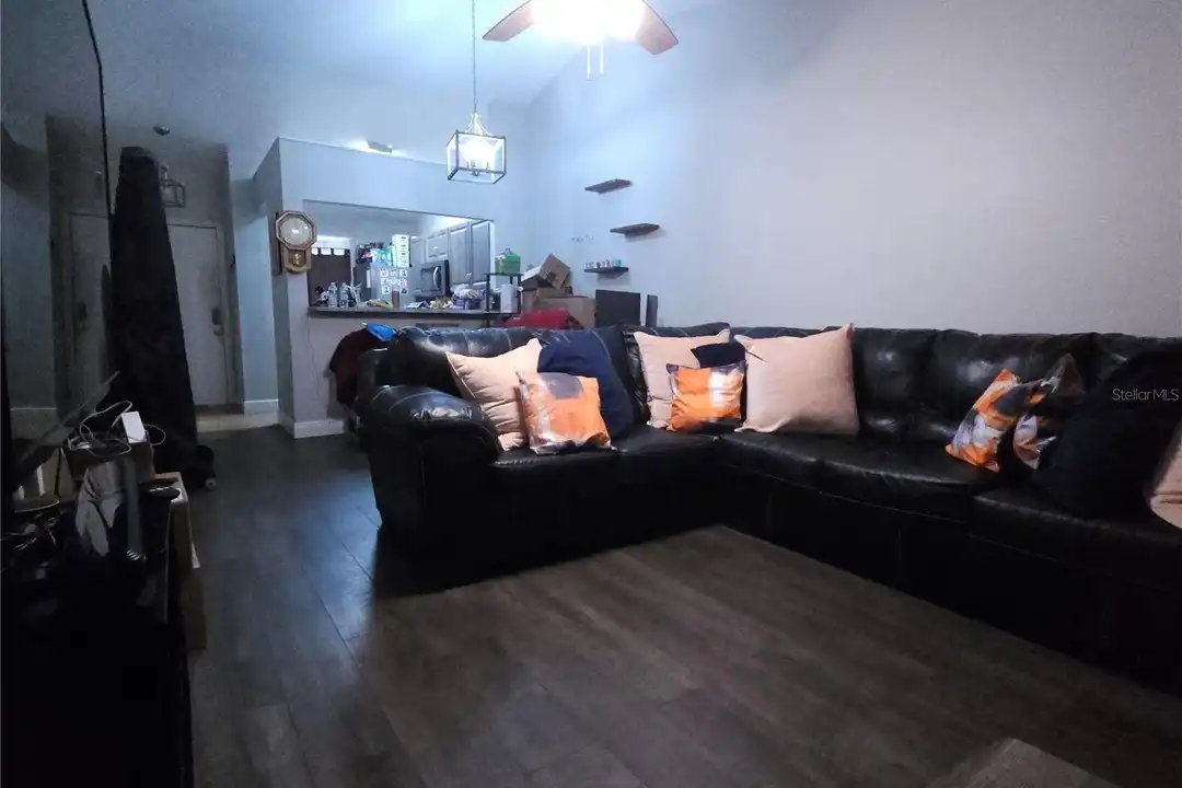 2510 King Oak Cir - View 4