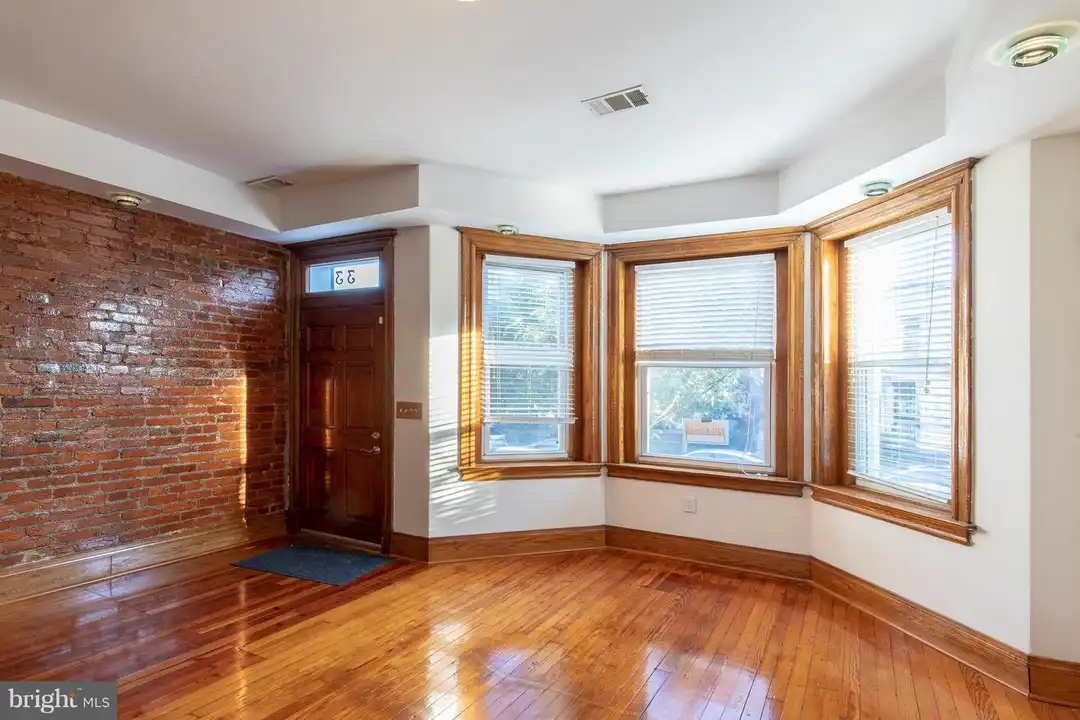 33 Randolph Pl NW - View 4