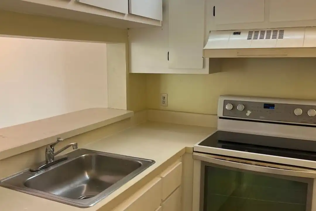 5213 Via Hacienda Cir - View 2
