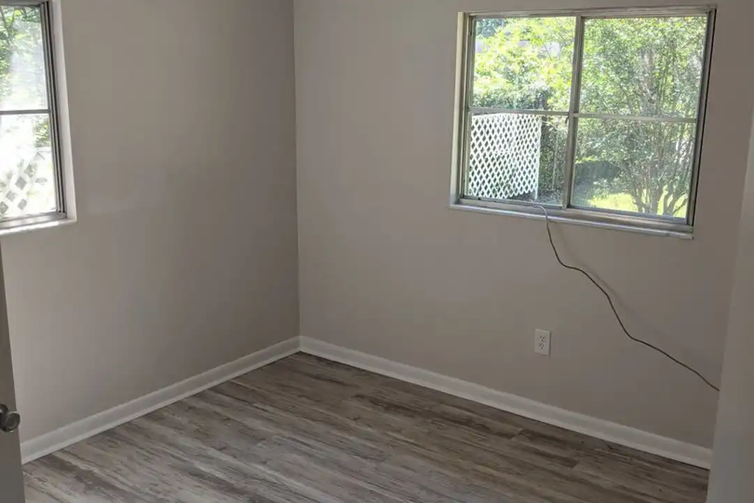 House in Tallahassee - View 5