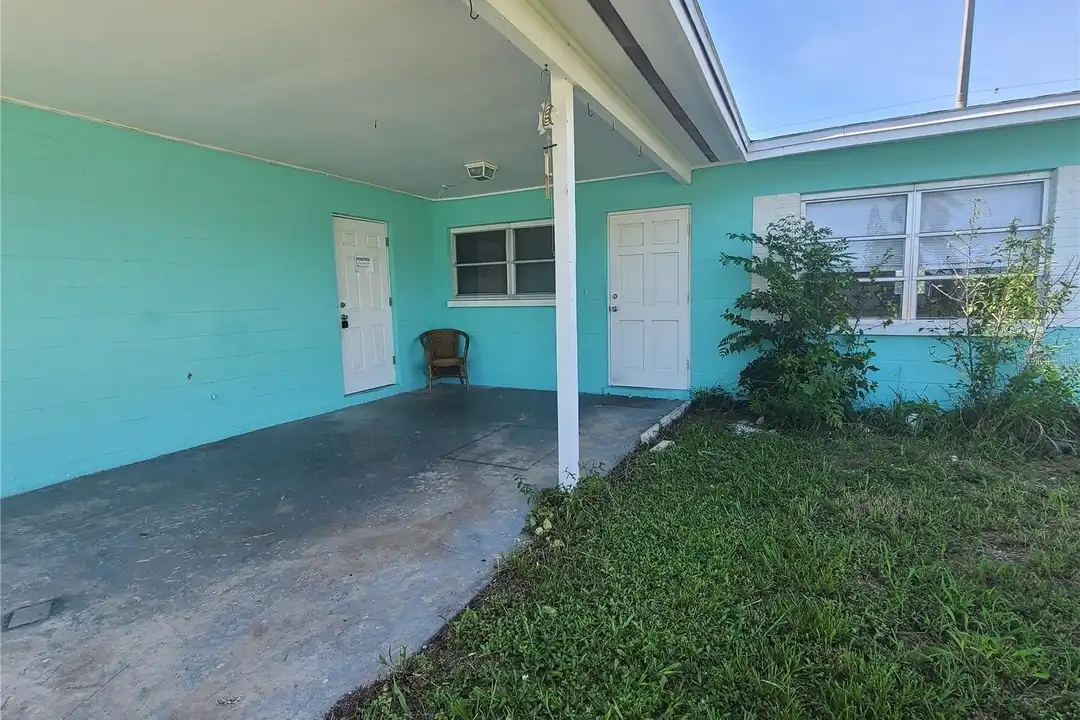 8206 43rd Ave W – photo 1