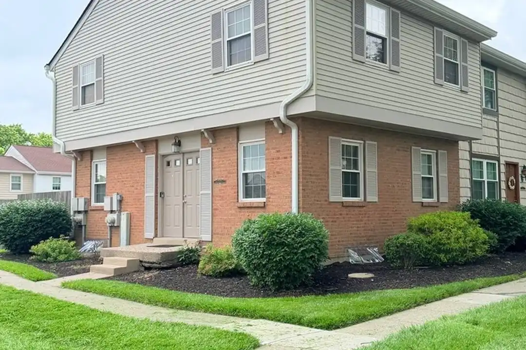 7609 Dover Ct unit 7609 – photo 1