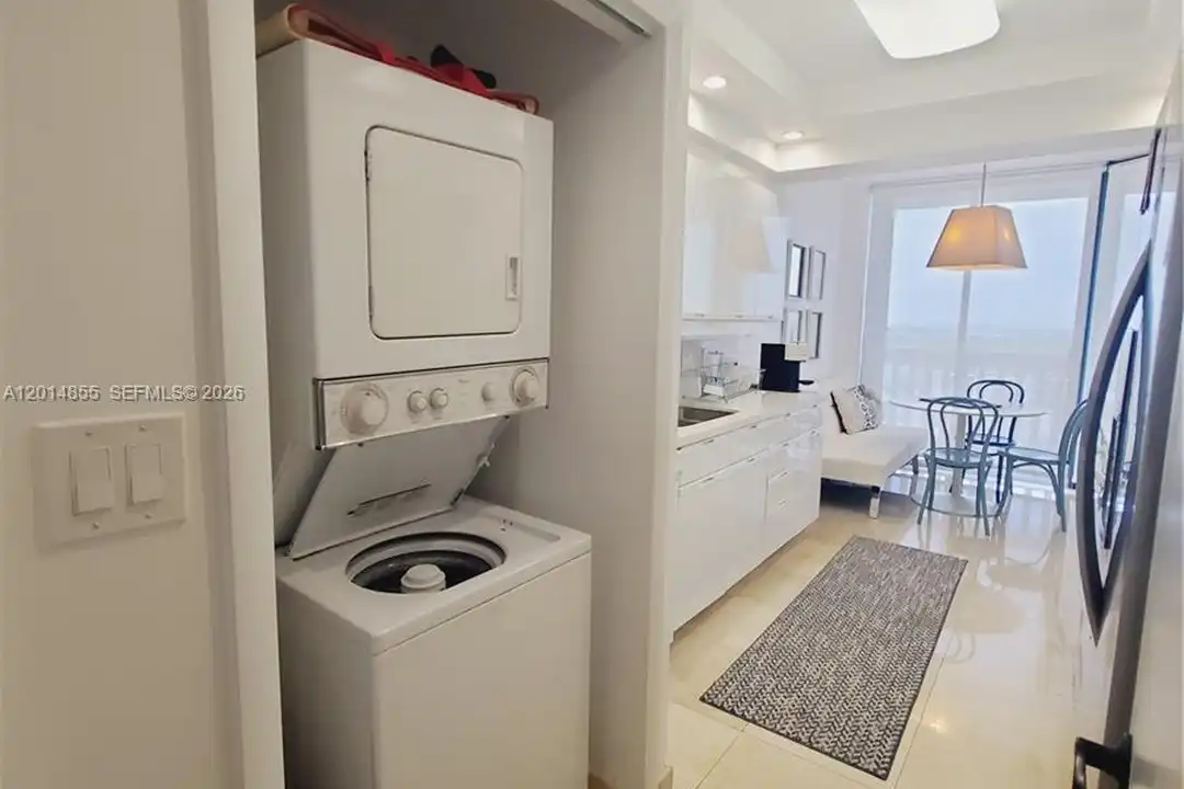 2000 E Island Blvd unit 2703 - More