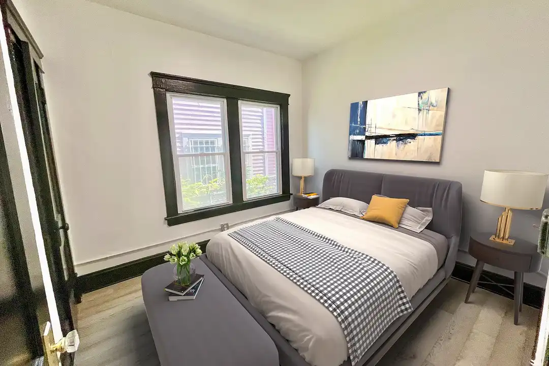 1331 W 65th St – photo 1