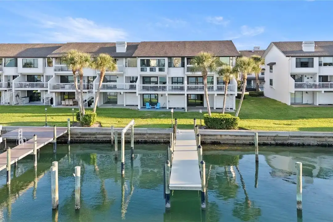 150 Marina Del Rey Ct - More