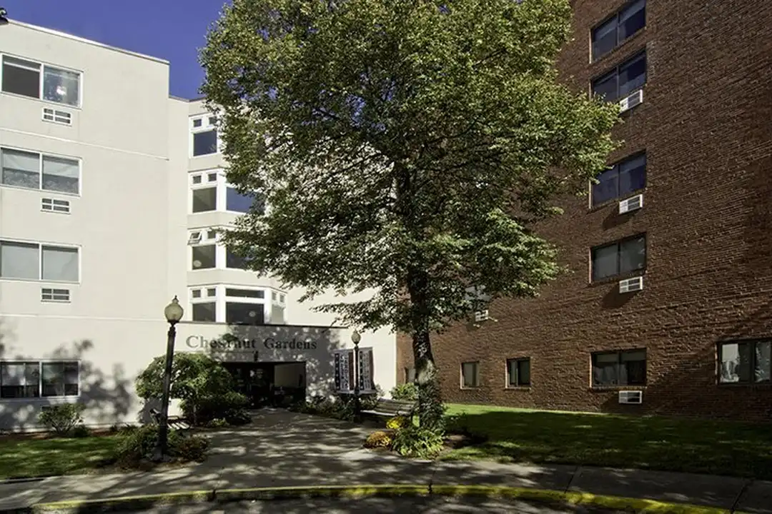 301 Essex St unit 102 - View 2