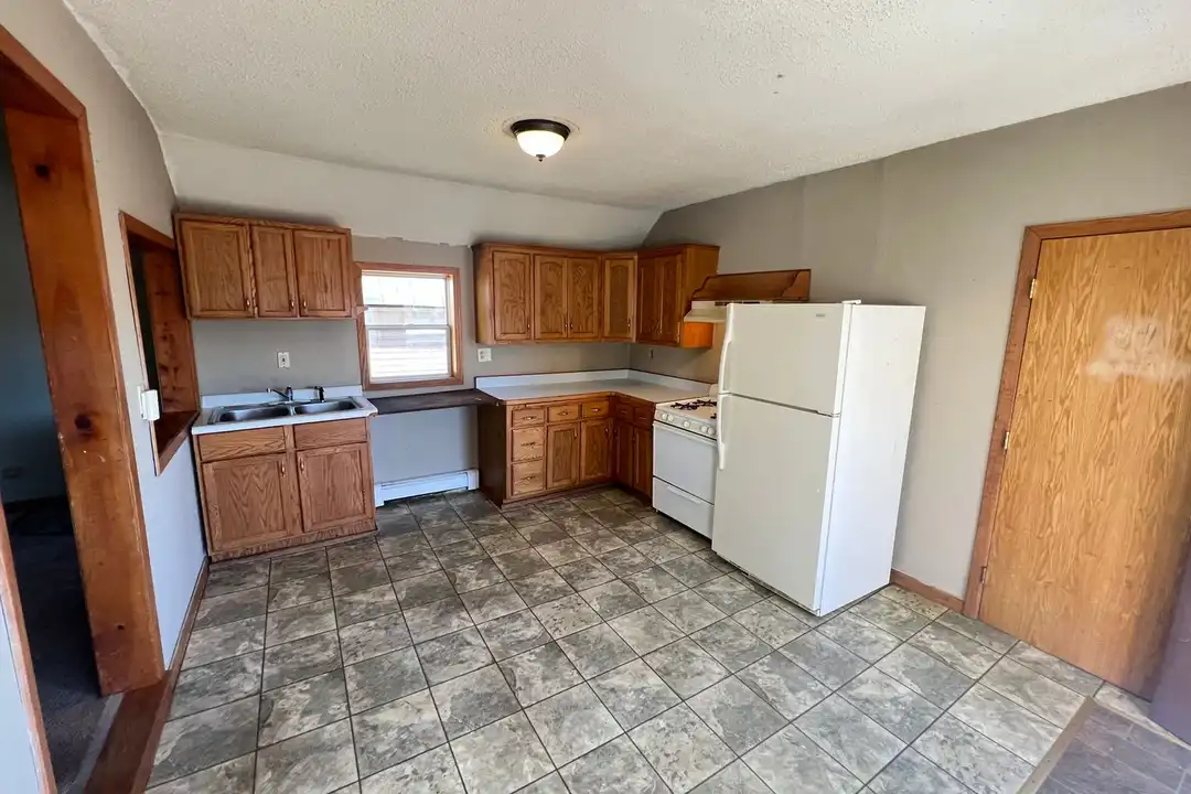 2014 Banks Ave unit 2014 1/2 Banks Ave - View 2