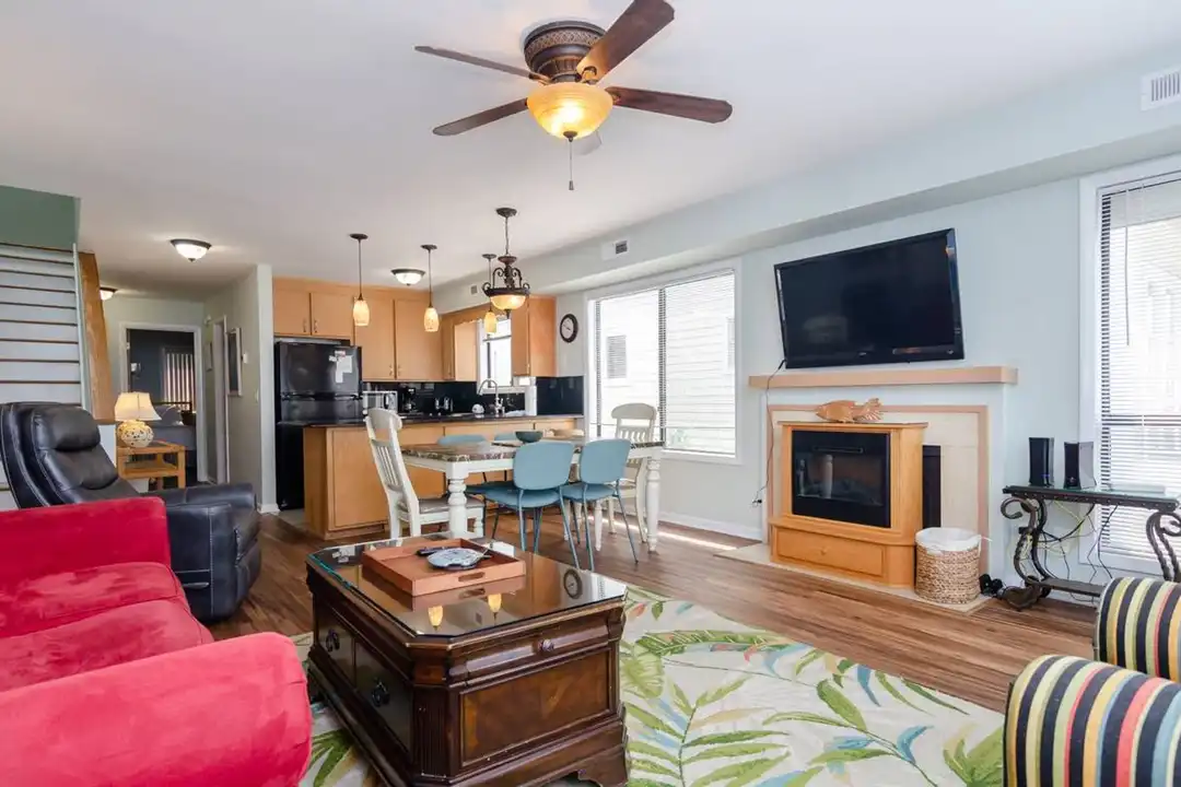 14 E Henderson St - View 6