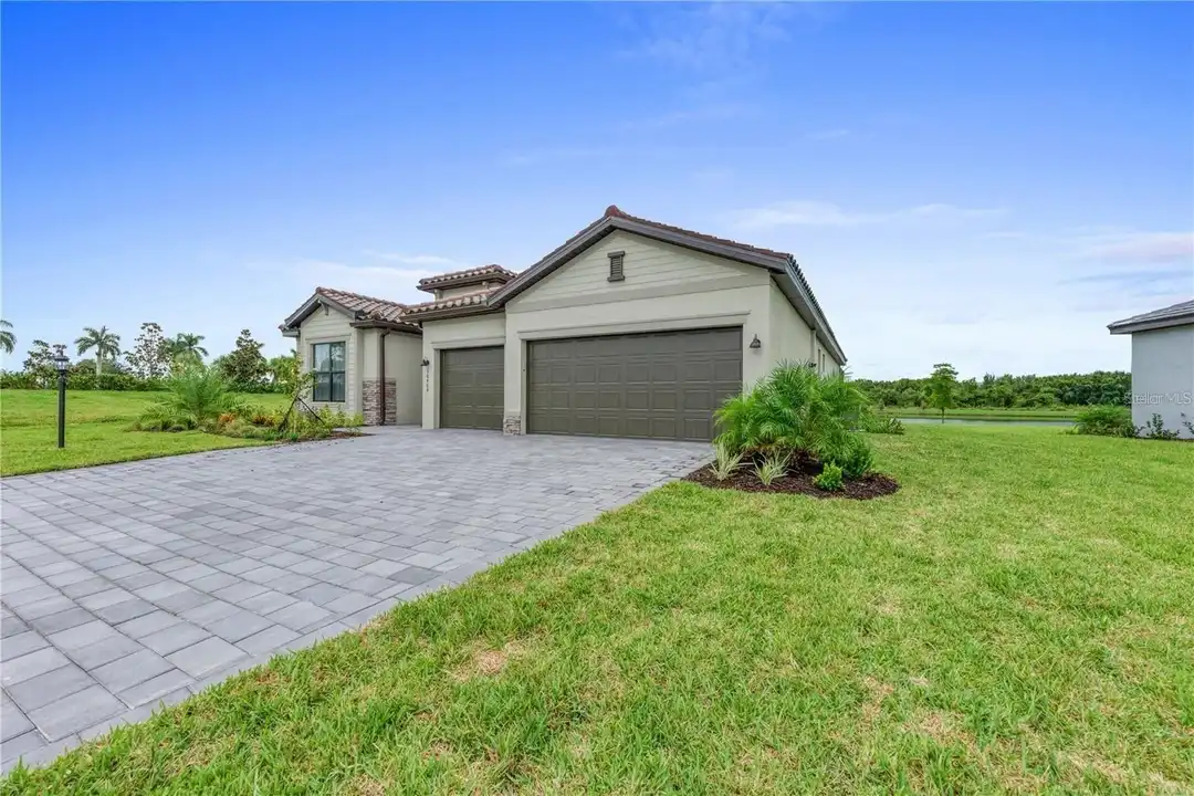 16464 Whale Grey Pl - View 3