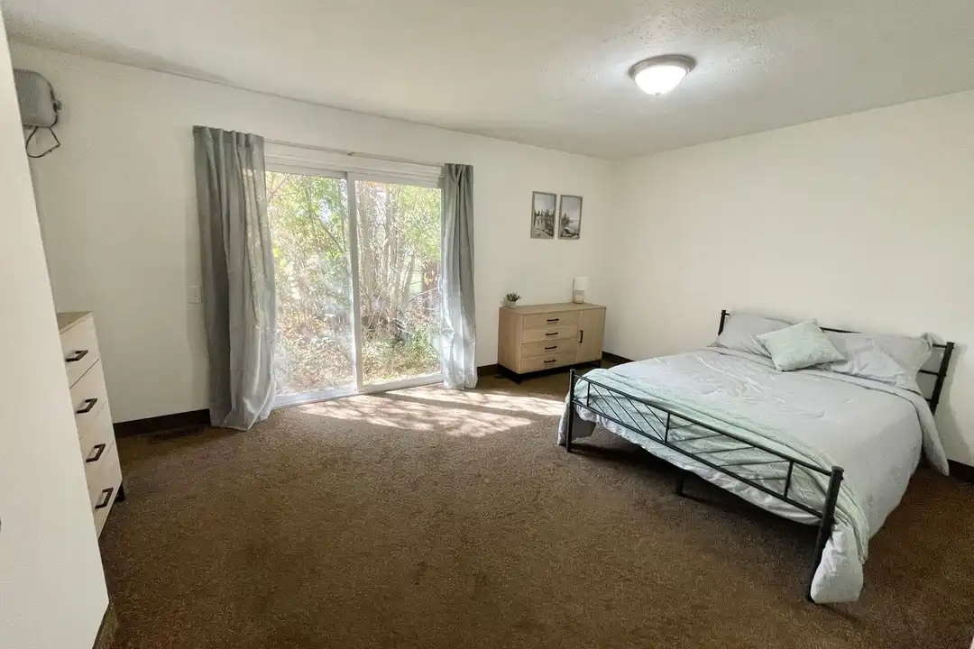 103 Brora Dr unit McGregor 211 - More