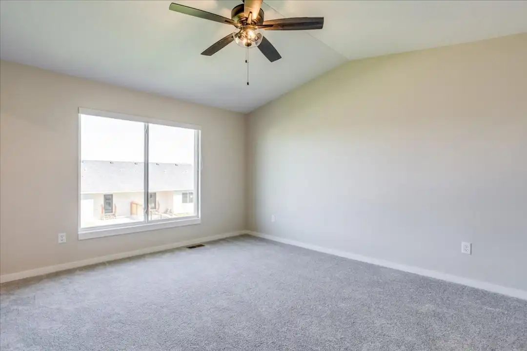 5405 N Briskbay Ct - More