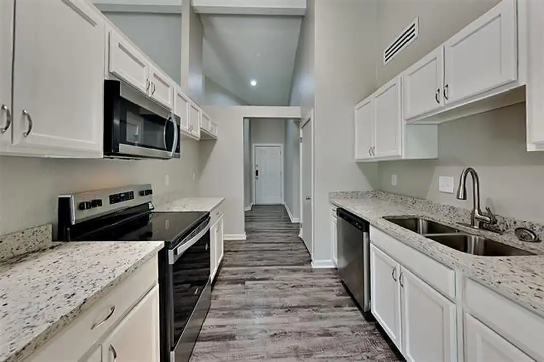 3737 Whitefern Dr - View 6