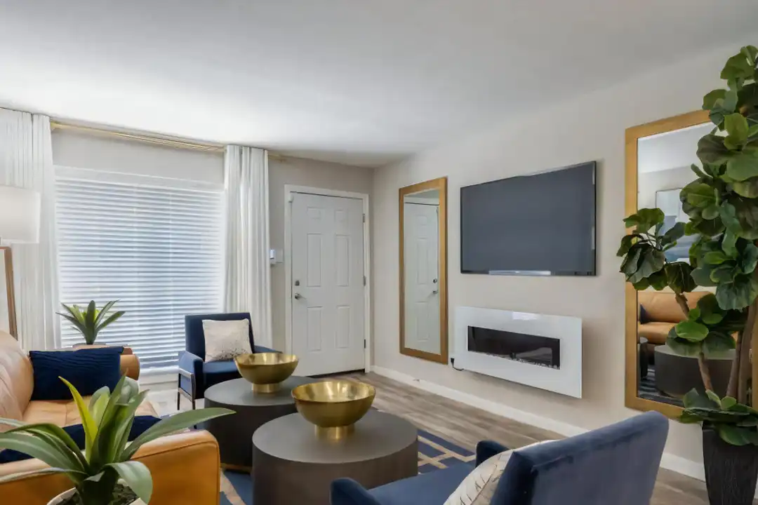 Apartment in Houston, Central Northwest Houston - View 3