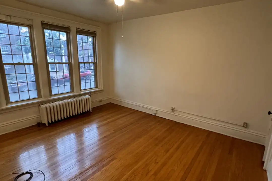 29 Langdon St unit 2 - View 2