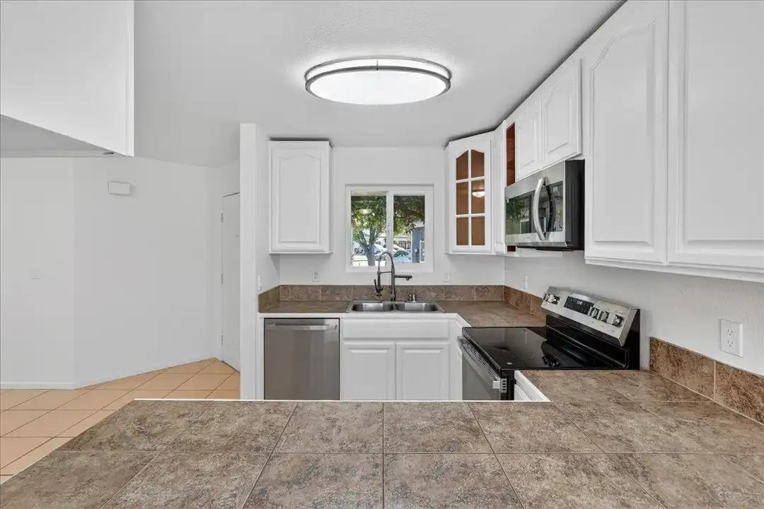 House in Hollister - View 5