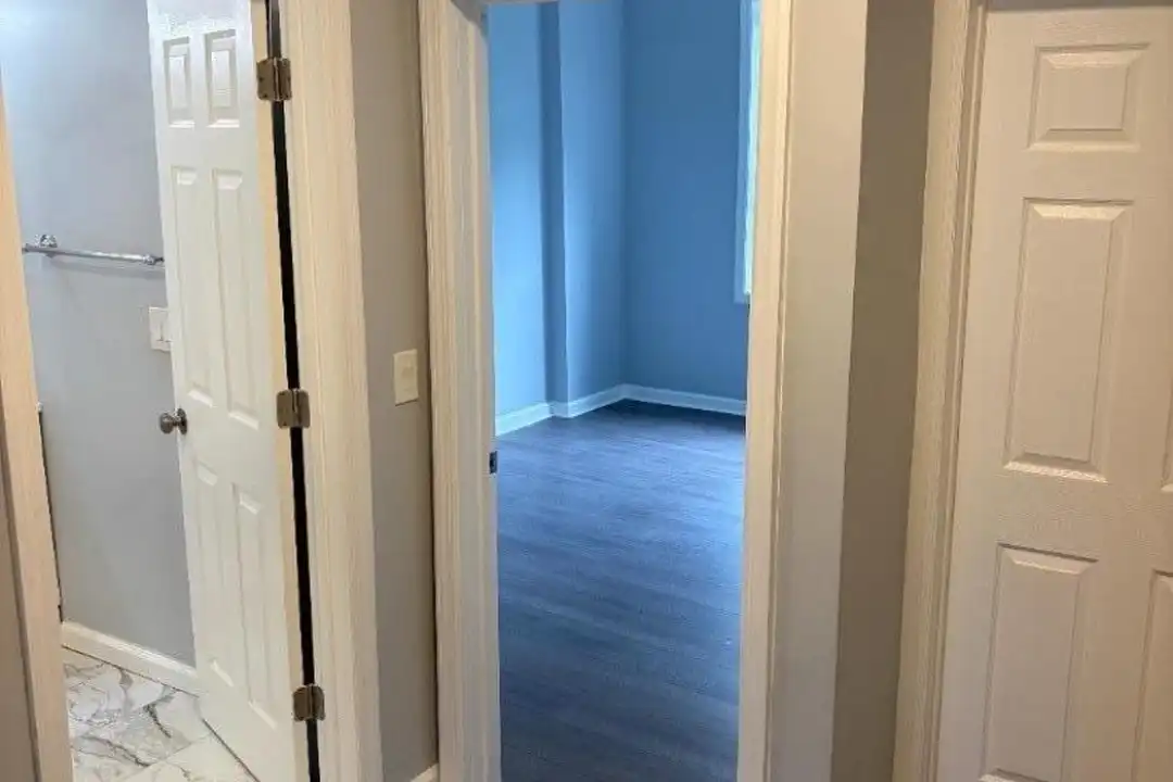 Apartment in Jersey City - View 6