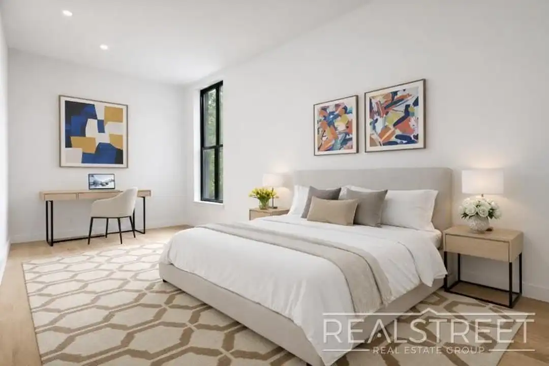 246 Vernon Ave #3 - View 5
