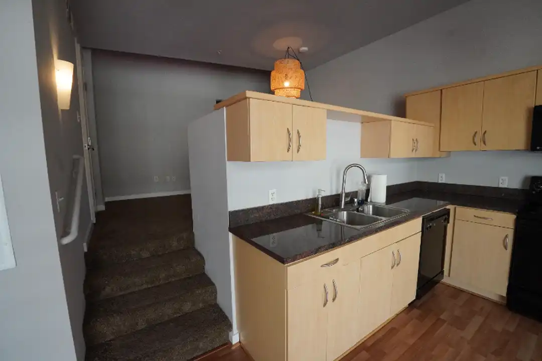 777 Sixth Ave unit 421 - View 5