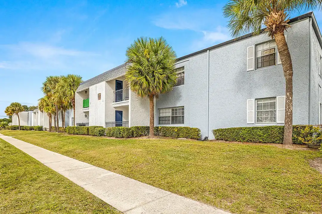 Hanley Place - 7315 W Hanna Ave - Tampa, FL | Rent.