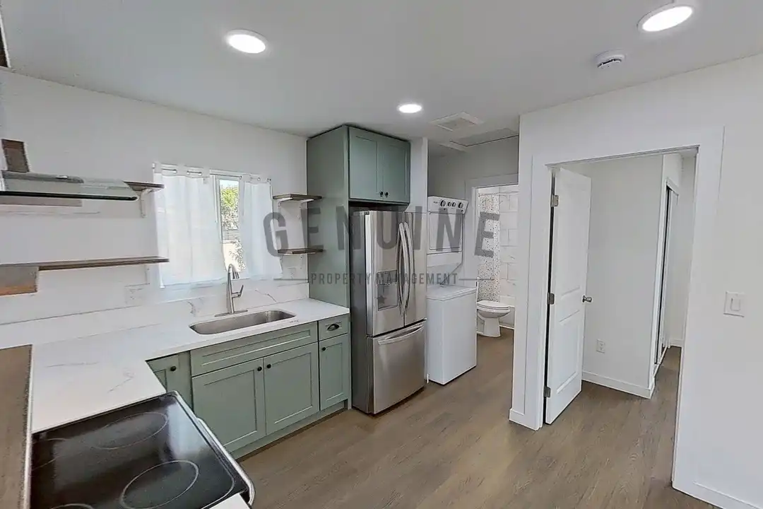 8134 Poinsettia Dr unit Unit B - View 4