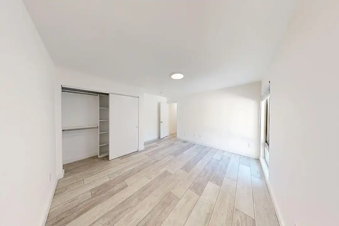 2520 College Avenue - View 3