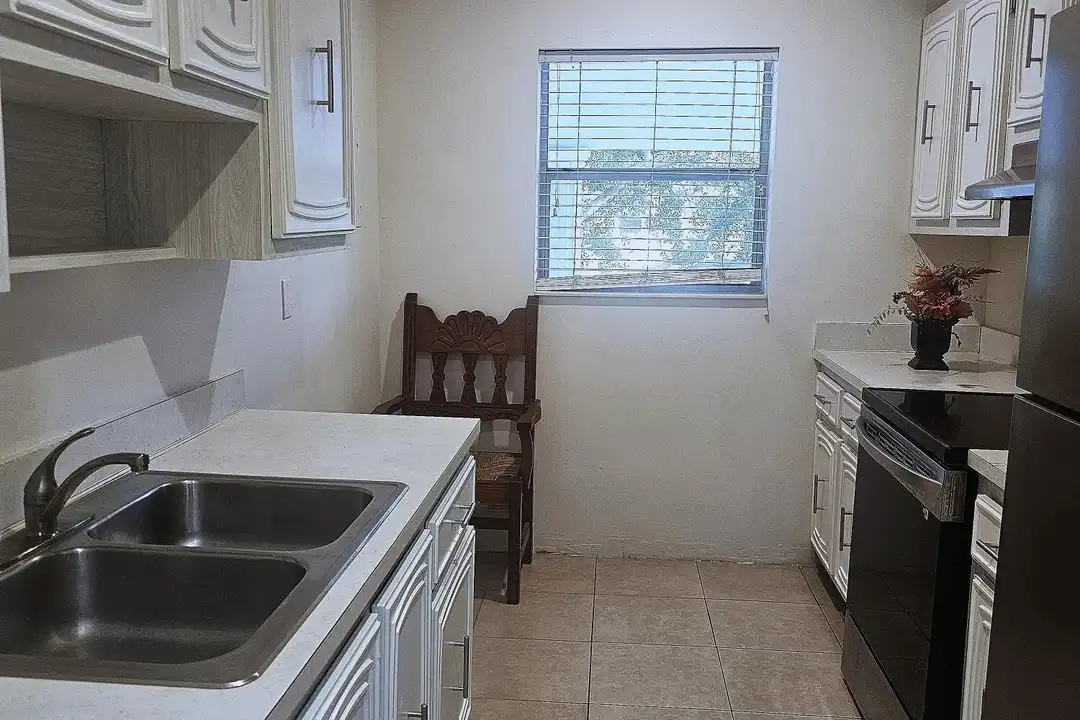 2600 SW 22nd Ave #908 - View 2