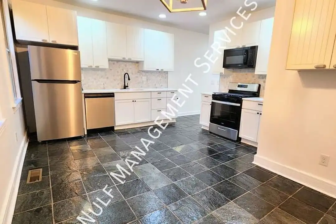 3513 Penn Ave – photo 1