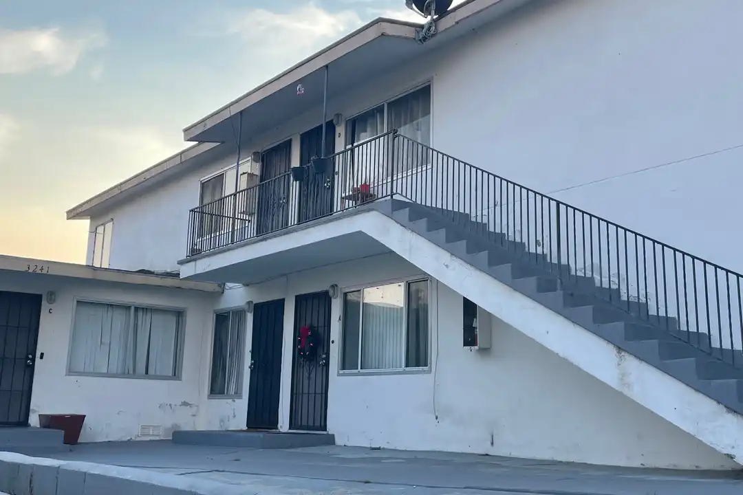 Apartment in San Diego, Logan Heights, Barrio Logan - View 2