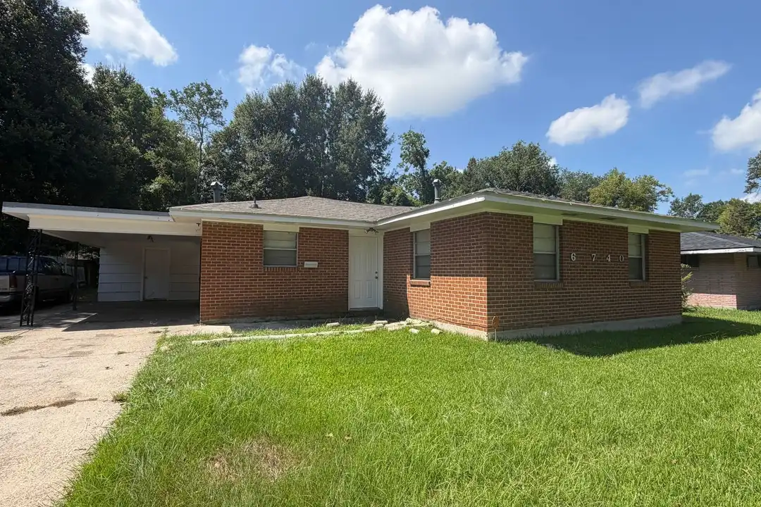 6740 Ozark St – photo 1