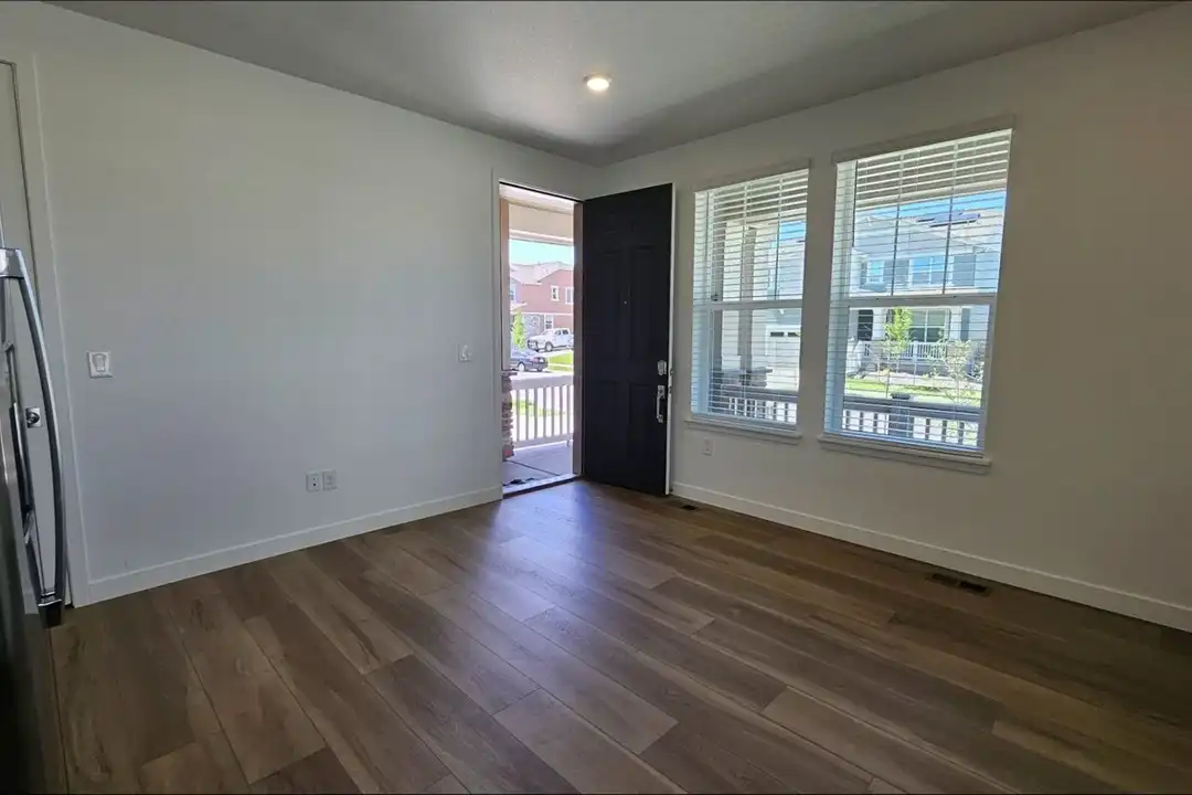 4664 Windmill Dr - View 3