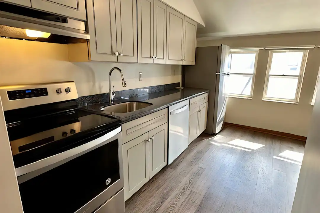 2110 Murray Ave unit B – photo 1