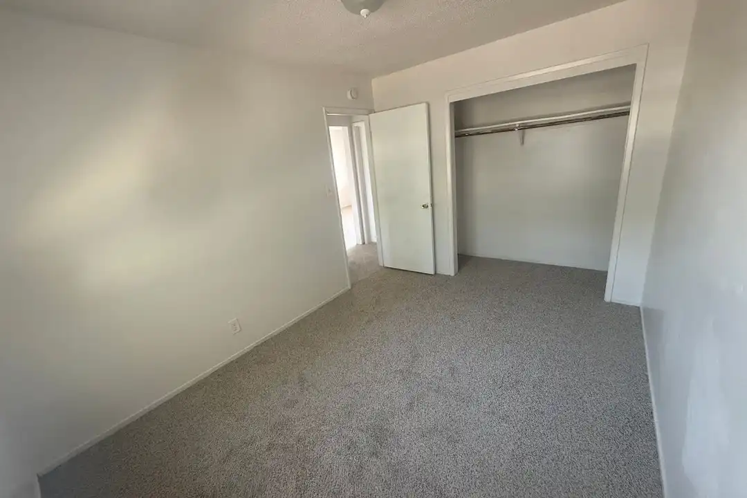 1298 Tripp Ave unit 11 – photo 1