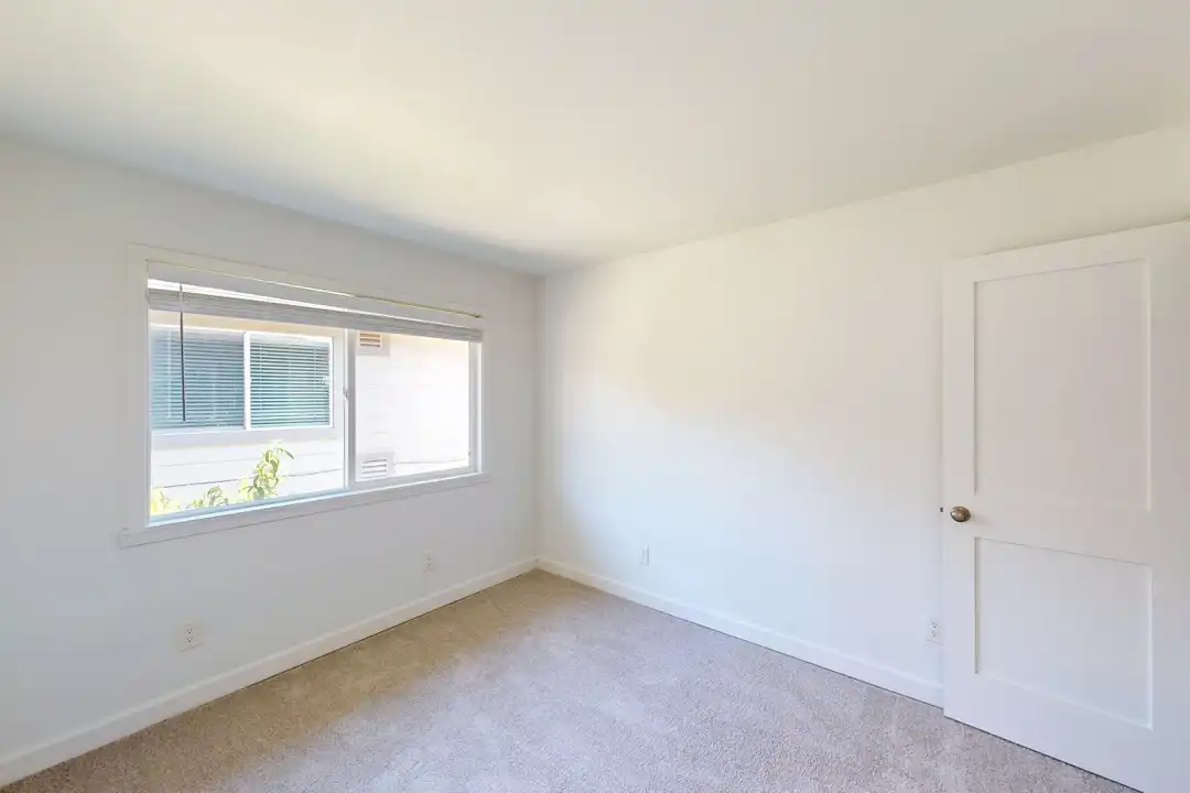 335 Enfrente Rd - View 6