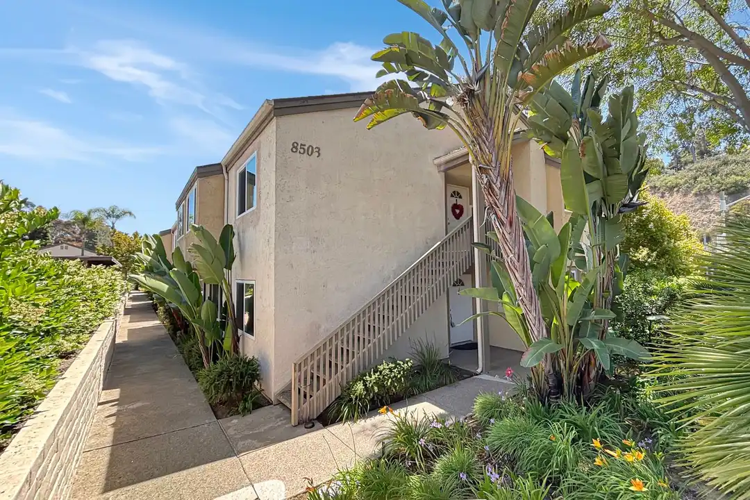 8503 Villa La Jolla Dr unit J – pohled 2
