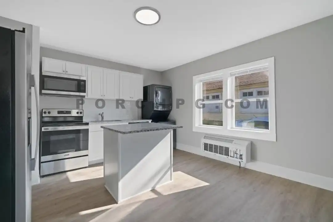 907 Maple Ave SE unit 1 - View 6
