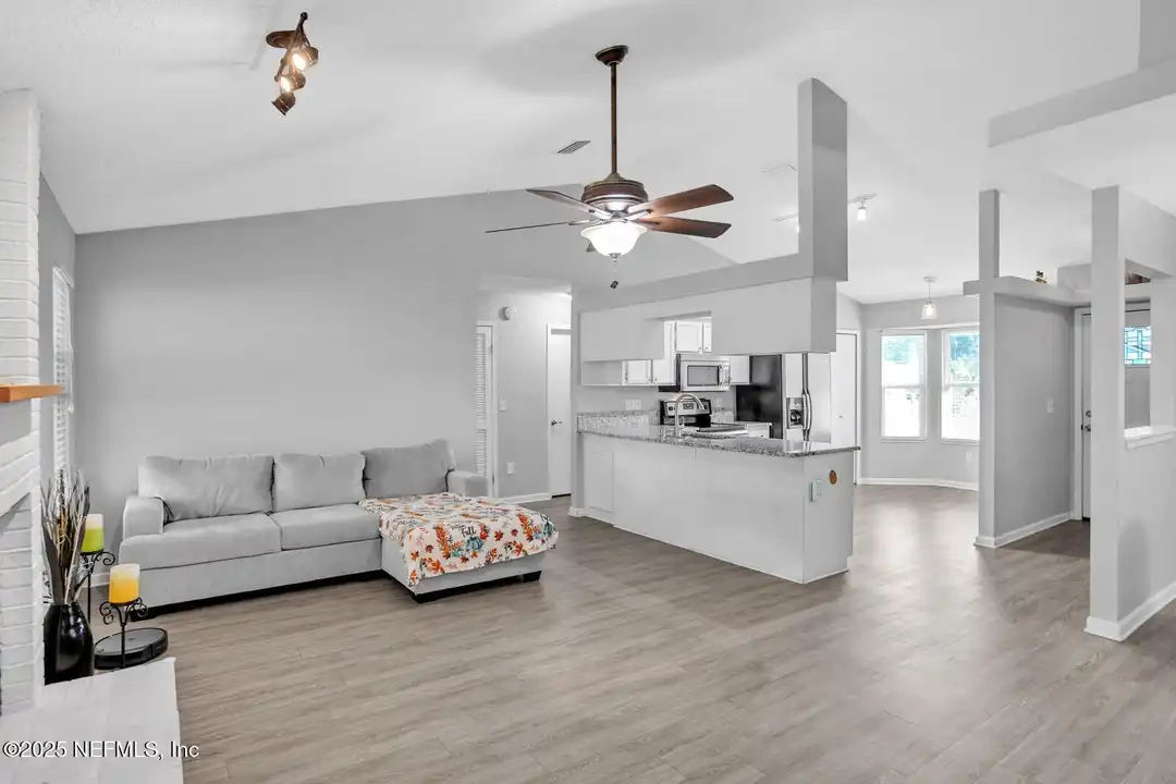 3184 Ryans Ct - View 4